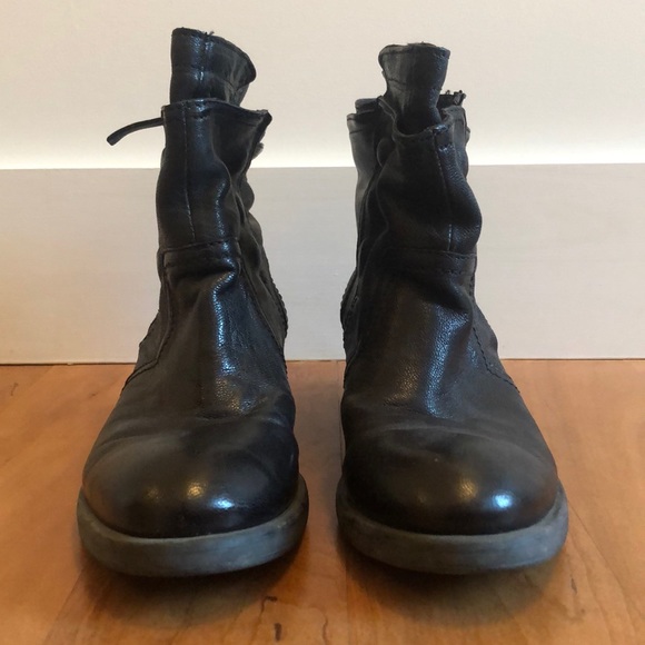 Vera Wang Italian Leather Boots Size 9 - Picture 2 of 7